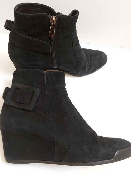 no brand Shoes - Italian black suede women's boots size 8